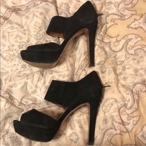 Black BCBG heels
